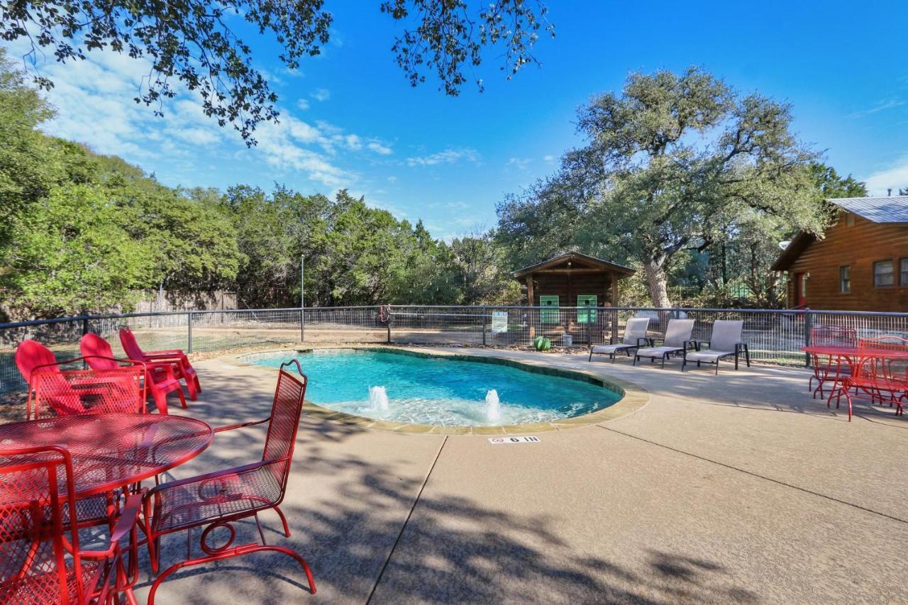 Wimberley Log Cabins Resort And Suites- Unit 8 Buitenkant foto