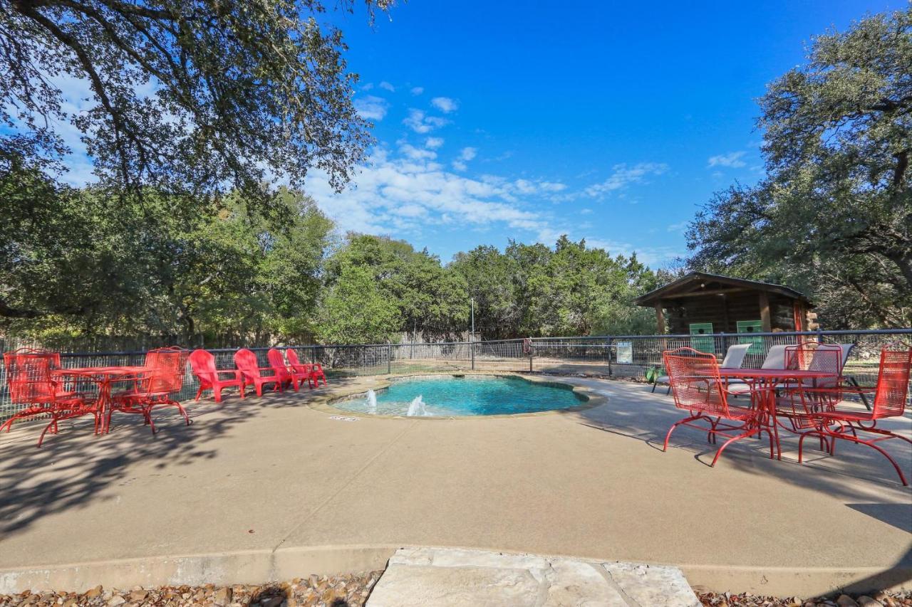 Wimberley Log Cabins Resort And Suites- Unit 8 Buitenkant foto